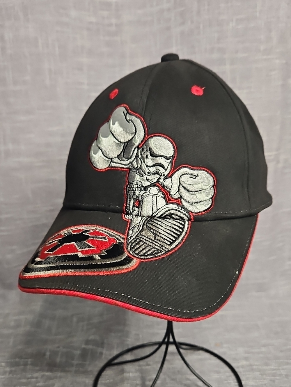 Vintage 2003 Disneyland Star Wars Stormtrooper Boxing Hat